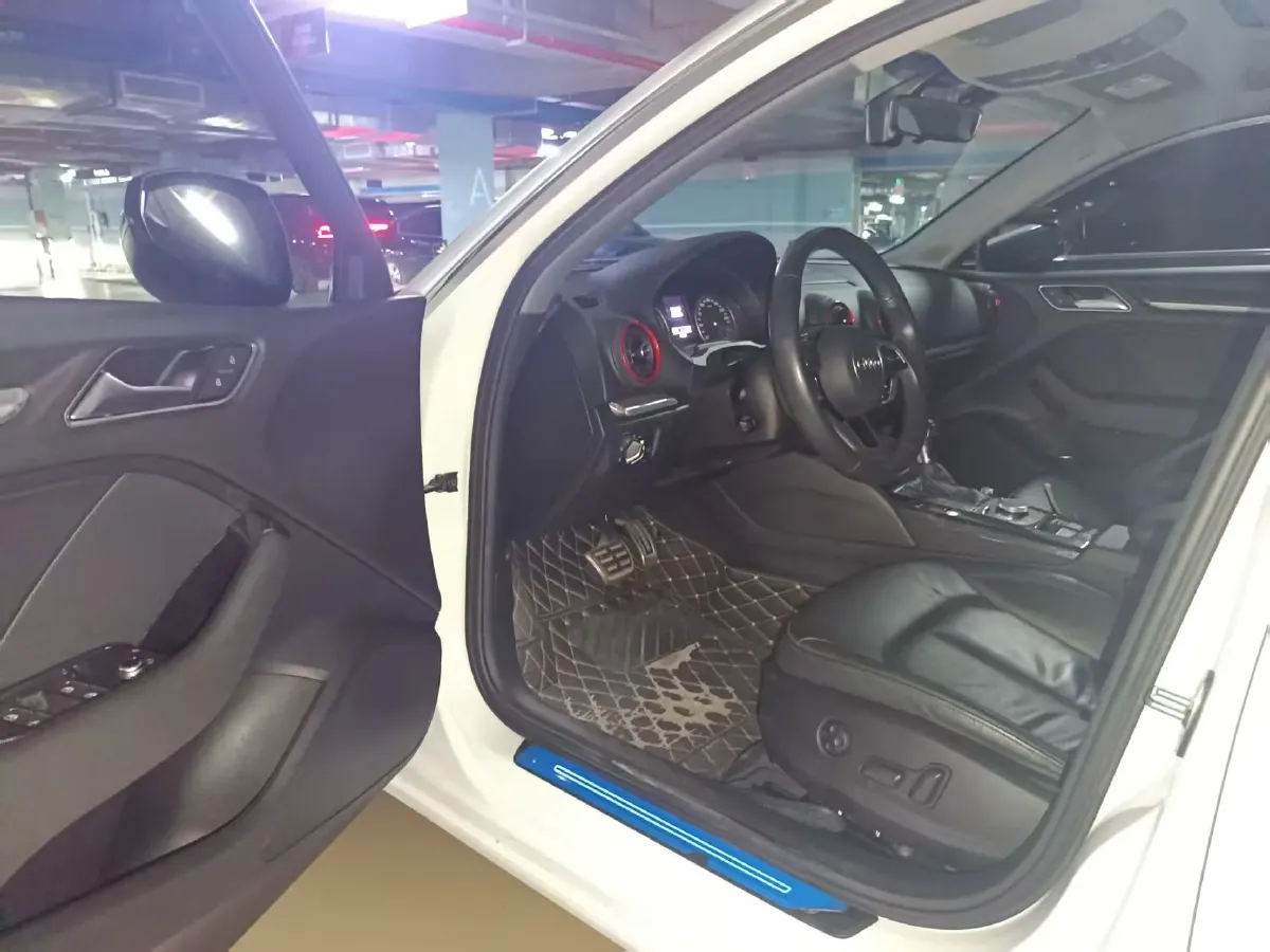 2020 Audi A3 2.0T 190HP L4 7DCT,autocango,china used car exporter,china ev exporter,chinese used car exporter,chinese used ev exporter