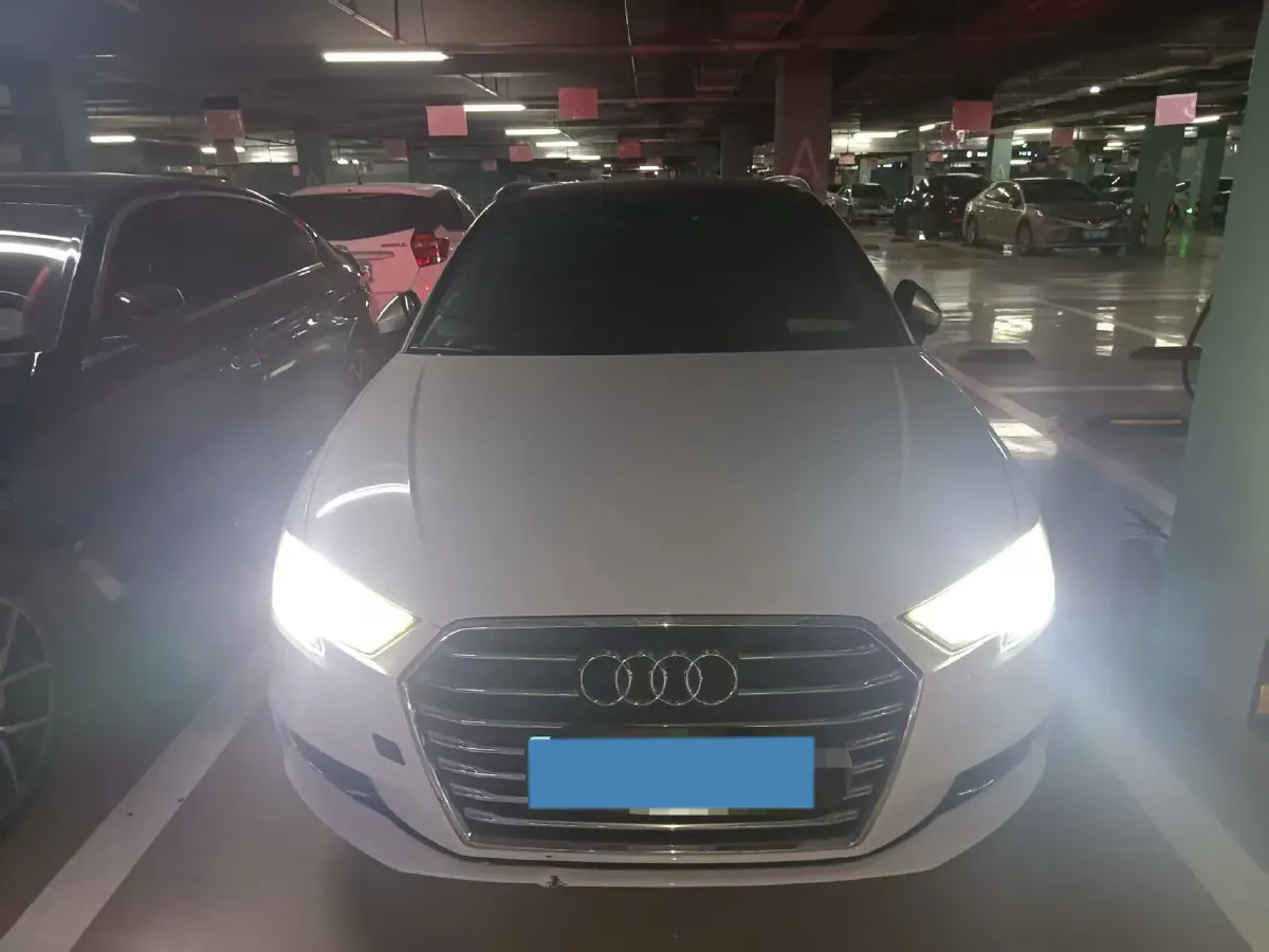 2020 Audi A3 2.0T 190HP L4 7DCT,autocango,china used car exporter,china ev exporter,chinese used car exporter,chinese used ev exporter