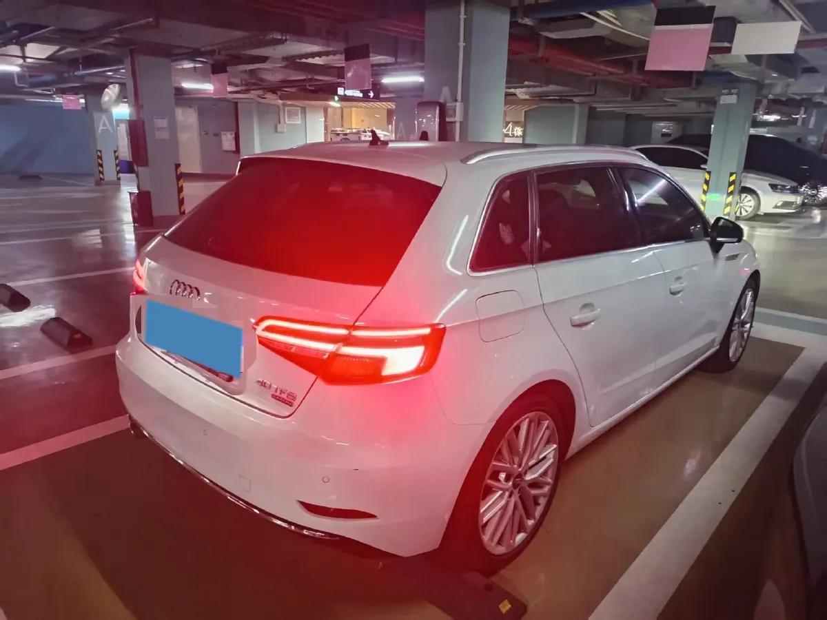 2020 Audi A3 2.0T 190HP L4 7DCT,autocango,china used car exporter,china ev exporter,chinese used car exporter,chinese used ev exporter