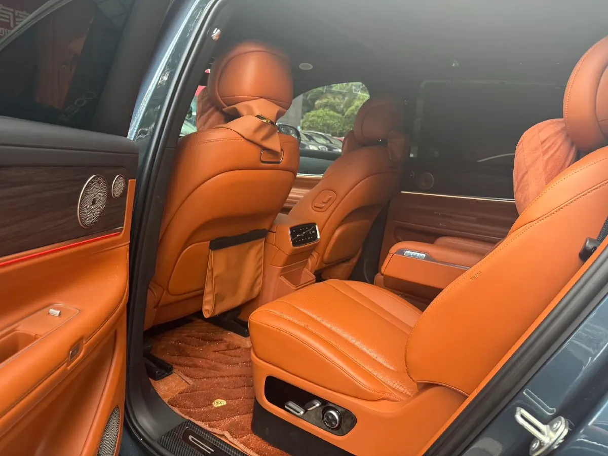 2024 AITO AITO M9 1.5T 152HP L4 REEV 42KWH,autocango,china used car exporter,china ev exporter,chinese used car exporter,chinese used ev exporter