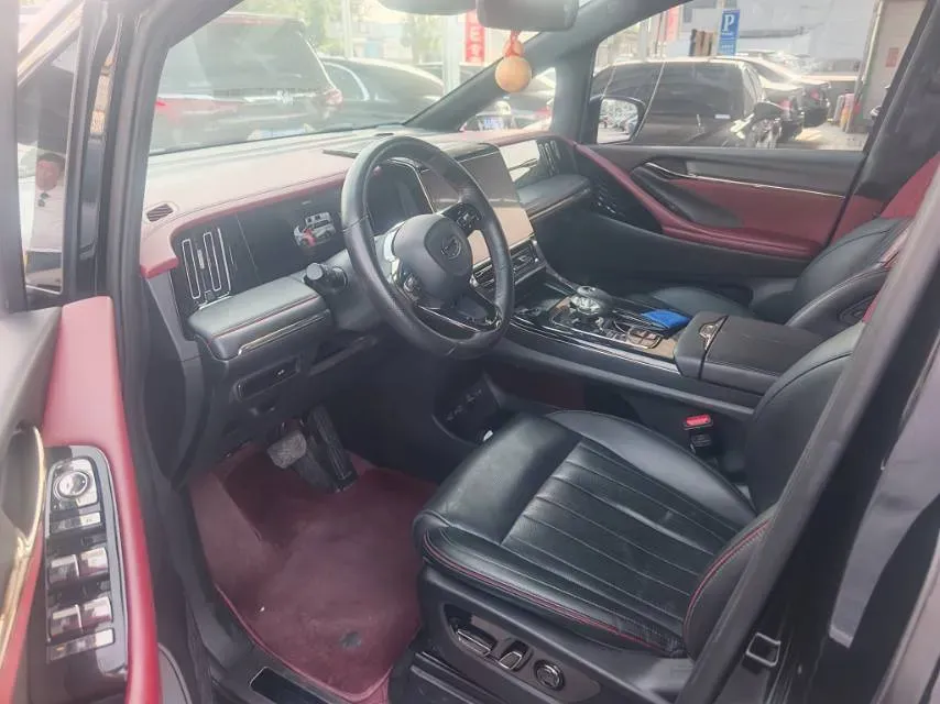 2023 GAC Trumpchi M8 2.0T 252HP L4 8AT,autocango,china used car exporter,china ev exporter,chinese used car exporter,chinese used ev exporter