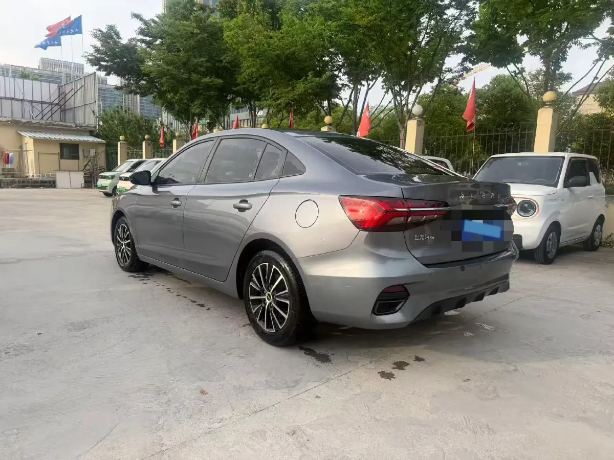 2021 Roewe i5 1.5L 120HP L4 CVT,autocango,china used car exporter,china ev exporter,chinese used car exporter,chinese used ev exporter