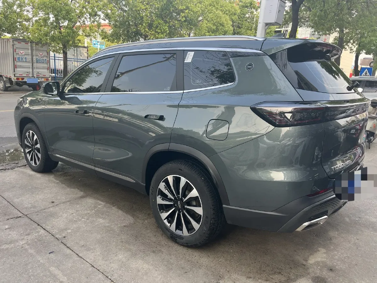 2025 Chery Tiggo 8 Plus 1.6T 197HP L4 7DCT,autocango,china used car exporter,china ev exporter,chinese used car exporter,chinese used ev exporter