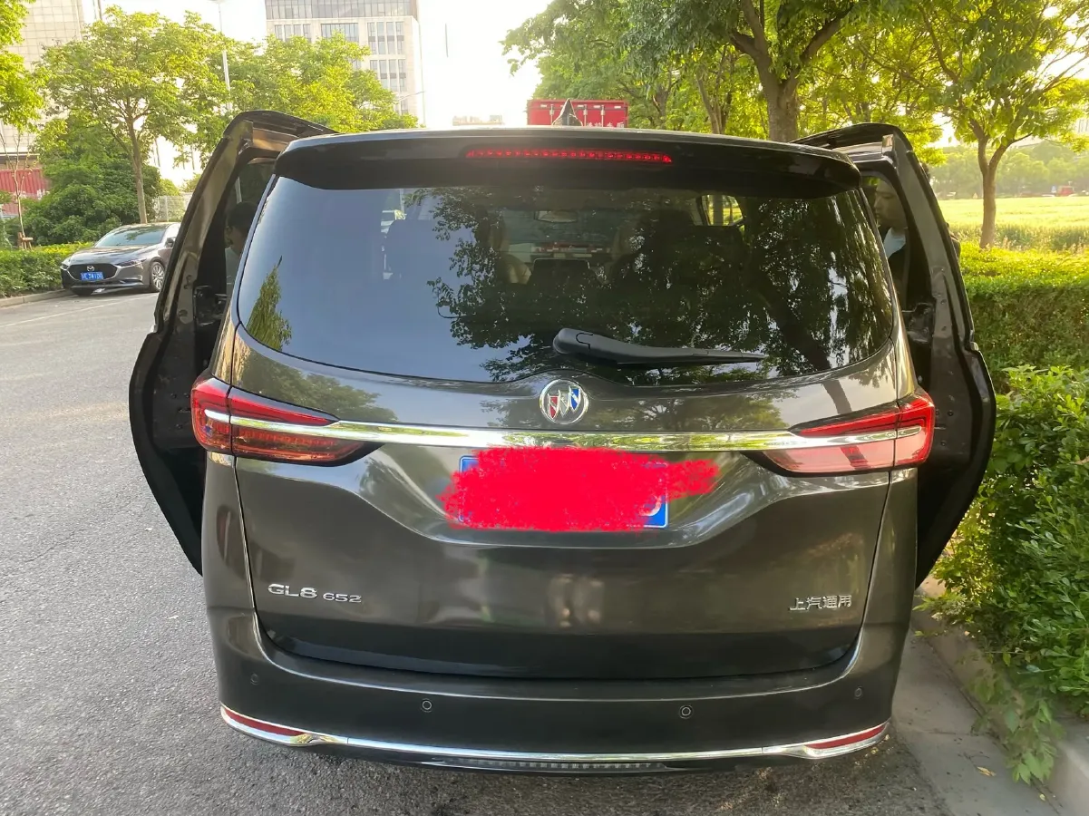 2021 Buick GL8 2.0T 237HP L4 9AT,autocango,china used car exporter,china ev exporter,chinese used car exporter,chinese used ev exporter