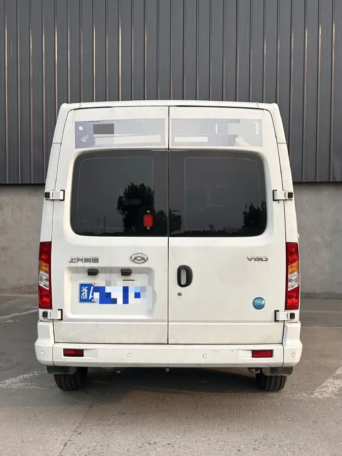 2021 MAXUS XinTu V80 2.0T 127HP L4 6MT,autocango,china used car exporter,china ev exporter,chinese used car exporter,chinese used ev exporter