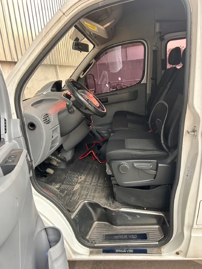 2021 MAXUS XinTu V80 2.0T 127HP L4 6MT,autocango,china used car exporter,china ev exporter,chinese used car exporter,chinese used ev exporter