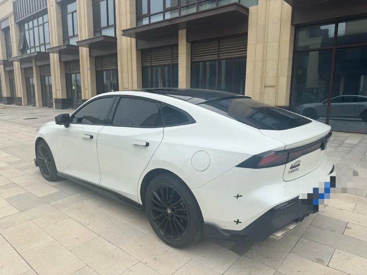 2023 ChangAn UNI-V 1.5T 188HP L4 7DCT,autocango,china used car exporter,china ev exporter,chinese used car exporter,chinese used ev exporter
