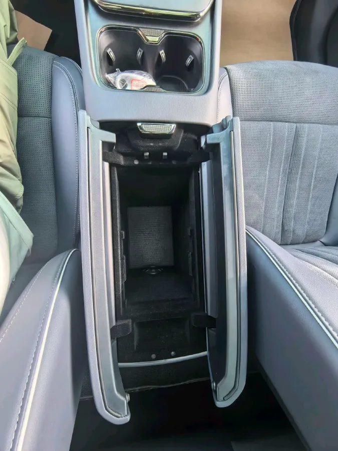 2024 Voyah ZhiYin BEV 79KWH,autocango,china used car exporter,china ev exporter,chinese used car exporter,chinese used ev exporter