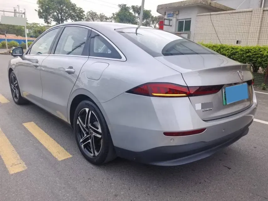 2023 Roewe D7 1.5L 112HP L4 1DHT PHEV 21.4KWH,autocango,china used car exporter,china ev exporter,chinese used car exporter,chinese used ev exporter