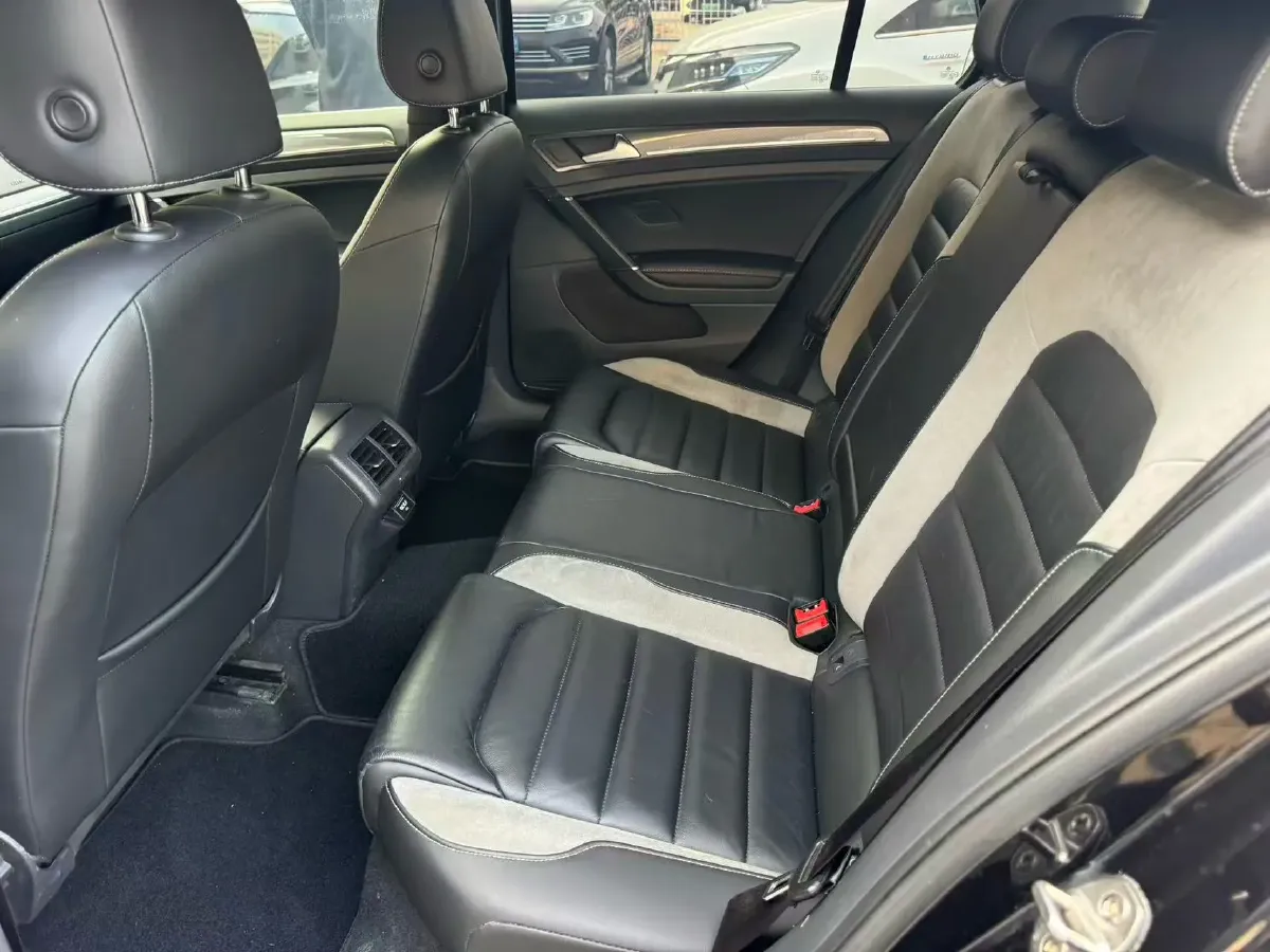 2019 BYD Song MAX 1.5T 160HP L4 6DCT PHEV 15.98KWH,autocango,china used car exporter,china ev exporter,chinese used car exporter,chinese used ev exporter