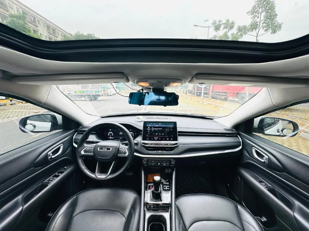 2021 Jeep Compass 1.3T 173HP L4 7DCT,autocango,china used car exporter,china ev exporter,chinese used car exporter,chinese used ev exporter