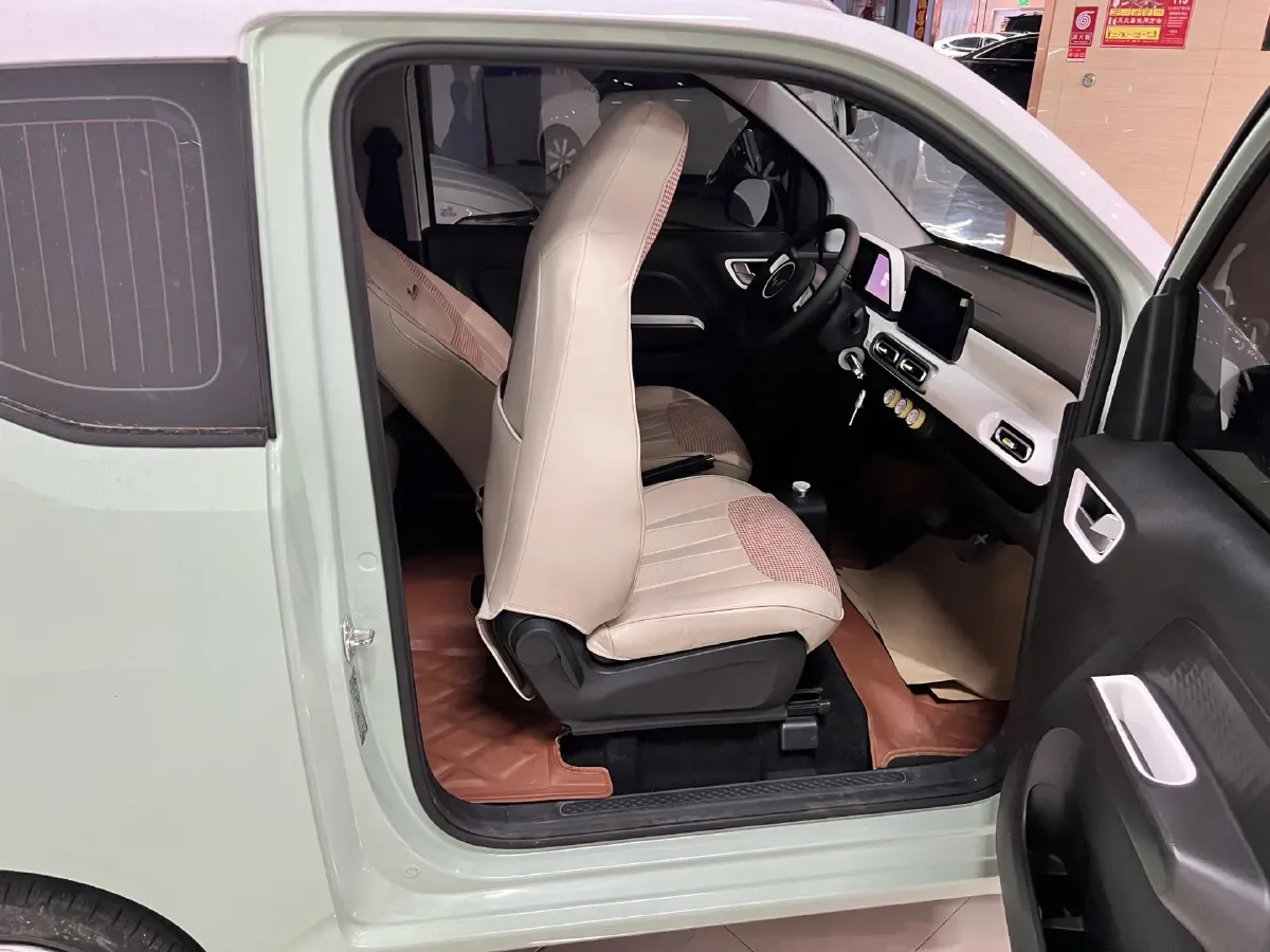 2024 WuLing HongGuang MINI EV BEV 13.4KWH,autocango,china used car exporter,china ev exporter,chinese used car exporter,chinese used ev exporter