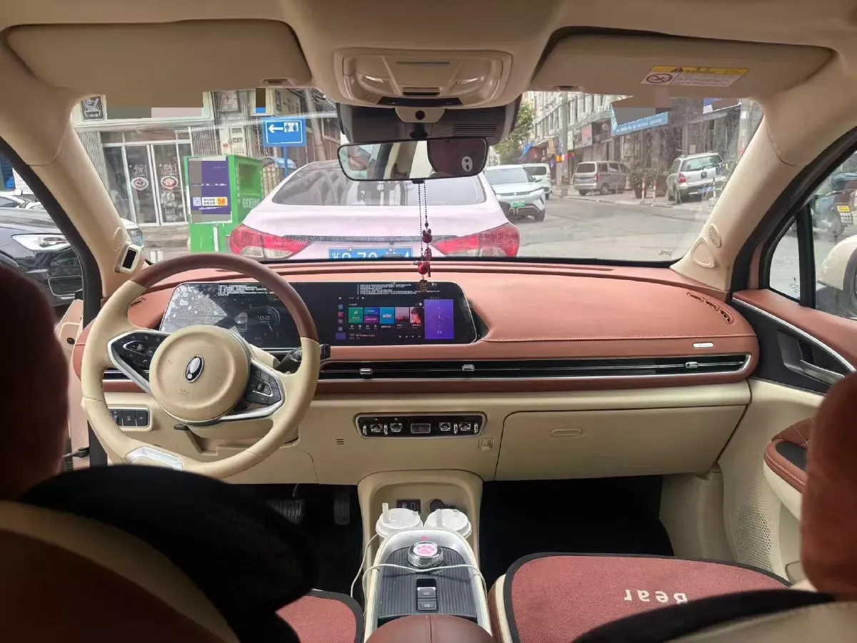 2022 ChangAn Oshan X7 Plus 1.5T 188HP L4 7DCT,autocango,china used car exporter,china ev exporter,chinese used car exporter,chinese used ev exporter