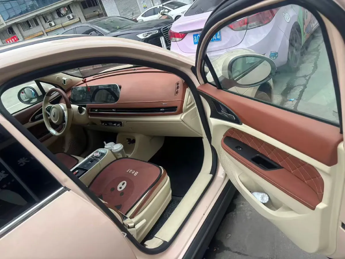 2022 ChangAn Oshan X7 Plus 1.5T 188HP L4 7DCT,autocango,china used car exporter,china ev exporter,chinese used car exporter,chinese used ev exporter
