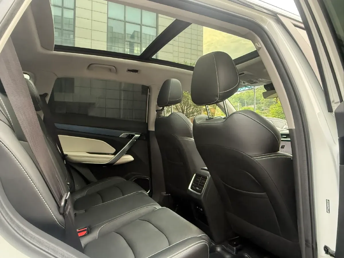 2022 Geely Azkarra 1.8T 184HP L4 7DCT,autocango,china used car exporter,china ev exporter,chinese used car exporter,chinese used ev exporter