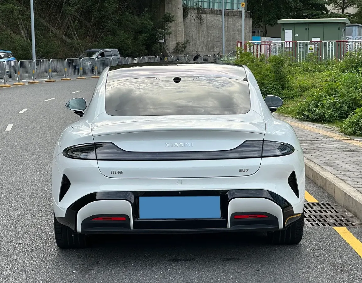 2024 MI SU7 BEV 73.6KWH,autocango,china used car exporter,china ev exporter,chinese used car exporter,chinese used ev exporter