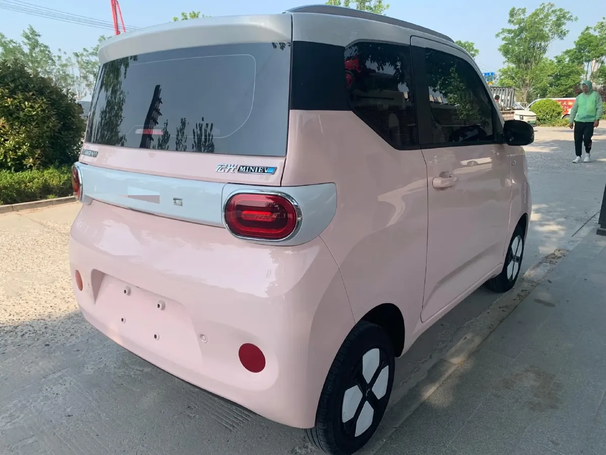 2024 WuLing HongGuang MINI EV BEV 17.3KWH,autocango,china used car exporter,china ev exporter,chinese used car exporter,chinese used ev exporter