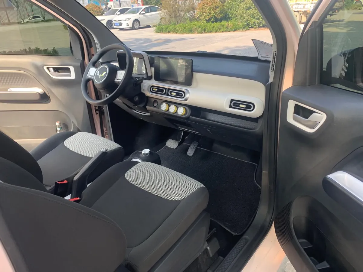 2024 WuLing HongGuang MINI EV BEV 17.3KWH,autocango,china used car exporter,china ev exporter,chinese used car exporter,chinese used ev exporter