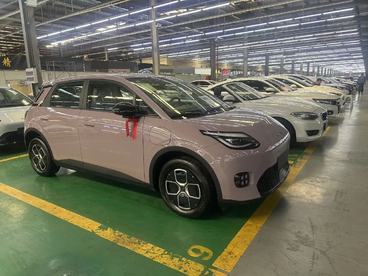 2025 Aion AION UT BEV,autocango,china used car exporter,china ev exporter,chinese used car exporter,chinese used ev exporter