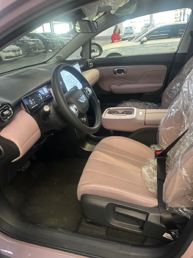 2025 Aion AION UT BEV,autocango,china used car exporter,china ev exporter,chinese used car exporter,chinese used ev exporter