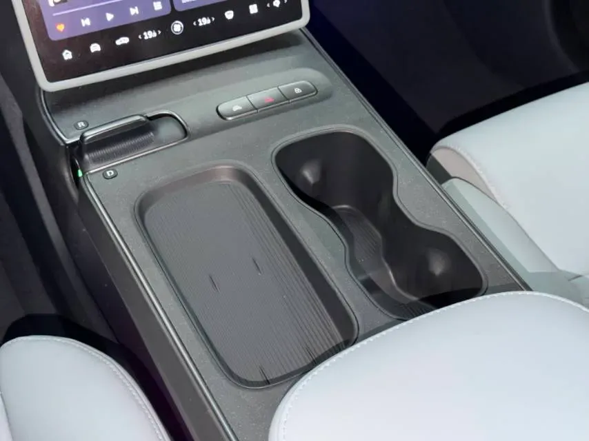 2022 JunTian HeiWuShi Youth 2.0T 203HP L4 6AT,autocango,china used car exporter,china ev exporter,chinese used car exporter,chinese used ev exporter