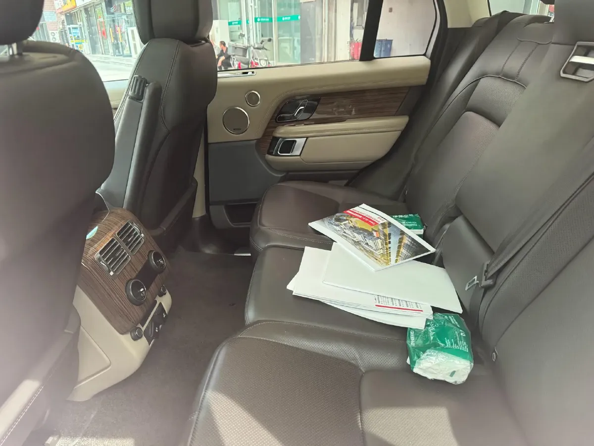 2019 BMW 7 Series 3.0T 340HP L6 8AT,autocango,china used car exporter,china ev exporter,chinese used car exporter,chinese used ev exporter
