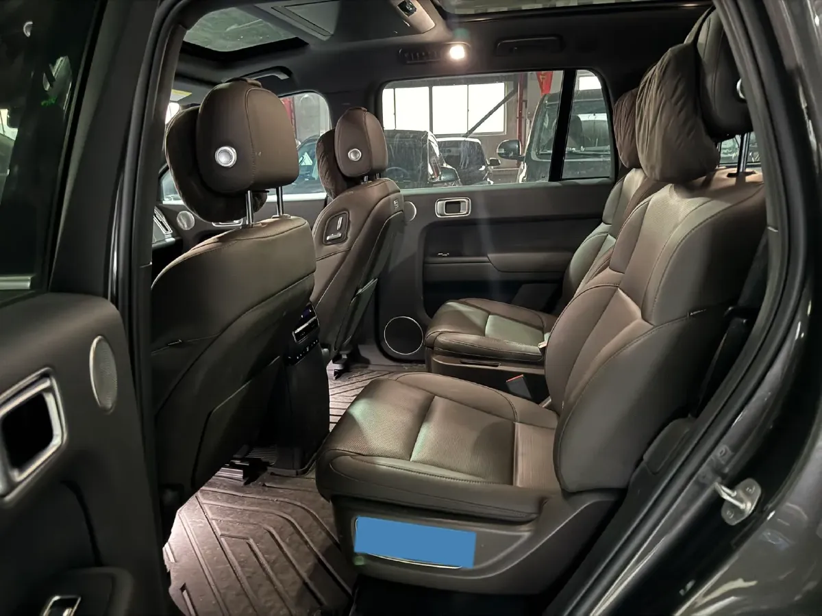 2023 Li L9 Range Extended 154HP REEV 42.6KWH,autocango,china used car exporter,china ev exporter,chinese used car exporter,chinese used ev exporter