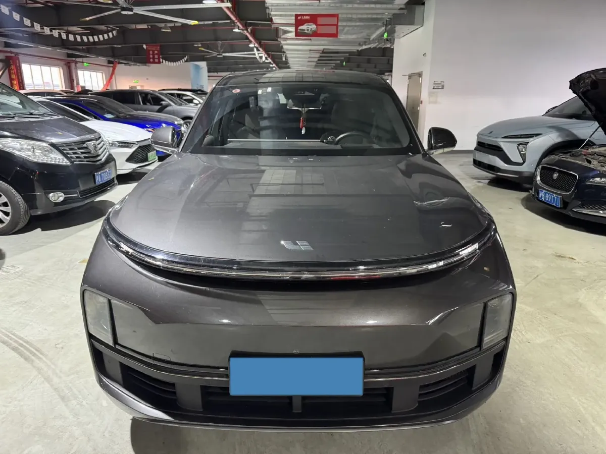 2023 Li L9 Range Extended 154HP REEV 42.6KWH,autocango,china used car exporter,china ev exporter,chinese used car exporter,chinese used ev exporter