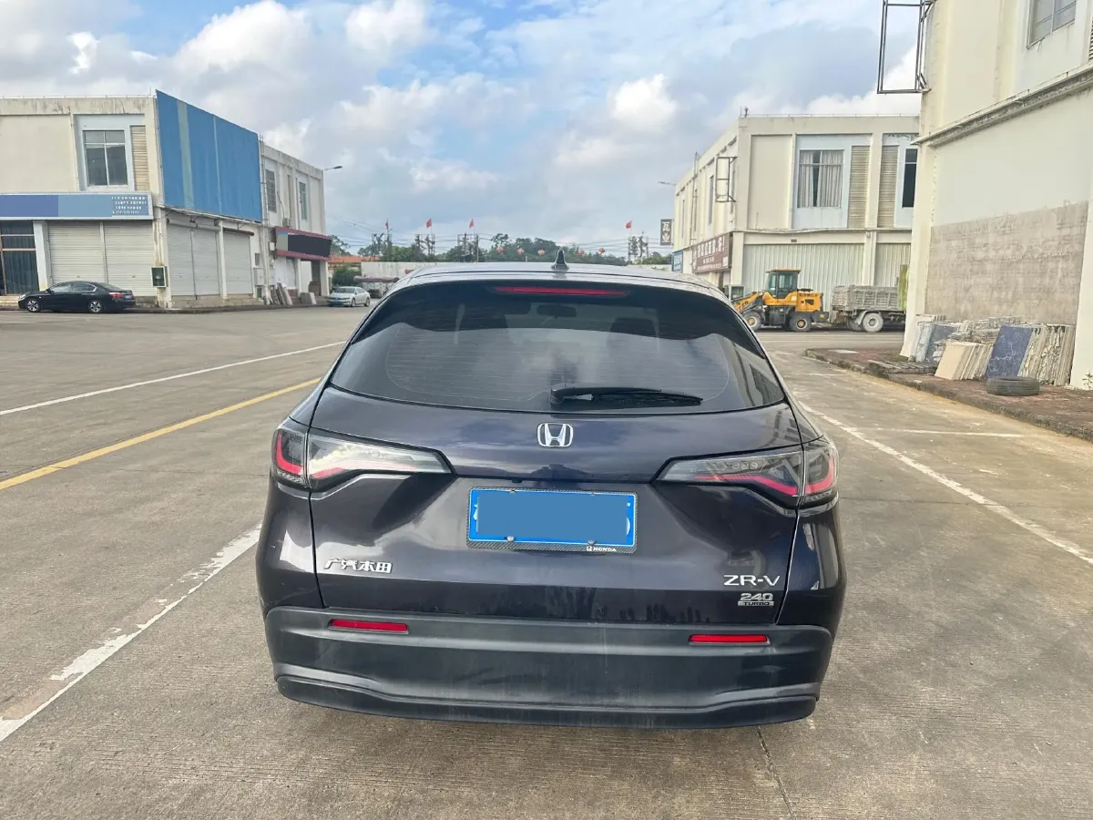 2022 Honda ZR-V 1.5T 182HP L4 CVT,autocango,china used car exporter,china ev exporter,chinese used car exporter,chinese used ev exporter