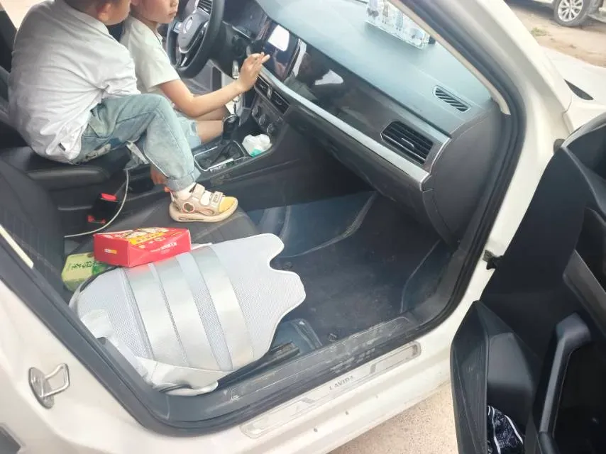 2018 Skoda Karoq 1.4T 150HP L4 7DCT,autocango,china used car exporter,china ev exporter,chinese used car exporter,chinese used ev exporter