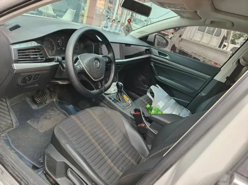 2018 Skoda Karoq 1.4T 150HP L4 7DCT,autocango,china used car exporter,china ev exporter,chinese used car exporter,chinese used ev exporter