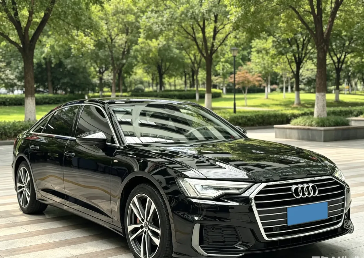 2020 Audi A6L 2.0T 190HP L4 7DCT,autocango,china used car exporter,china ev exporter,chinese used car exporter,chinese used ev exporter