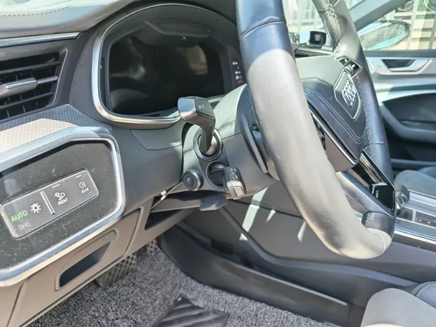 2023 Jaguar F-PACE 2.0T 250HP L4 8AT,autocango,china used car exporter,china ev exporter,chinese used car exporter,chinese used ev exporter