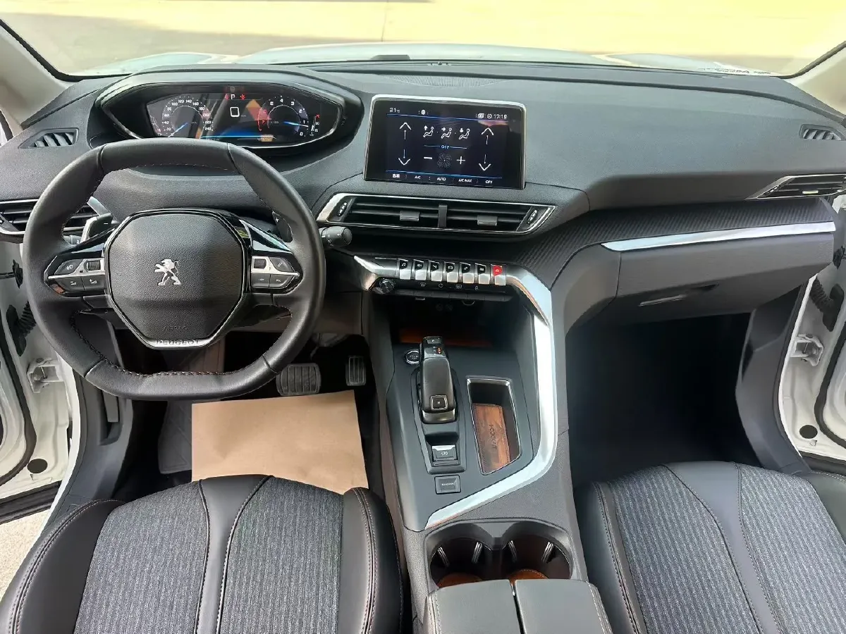 2019 Peugeot 5008 1.6T 167HP L4 6AT,autocango,china used car exporter,china ev exporter,chinese used car exporter,chinese used ev exporter