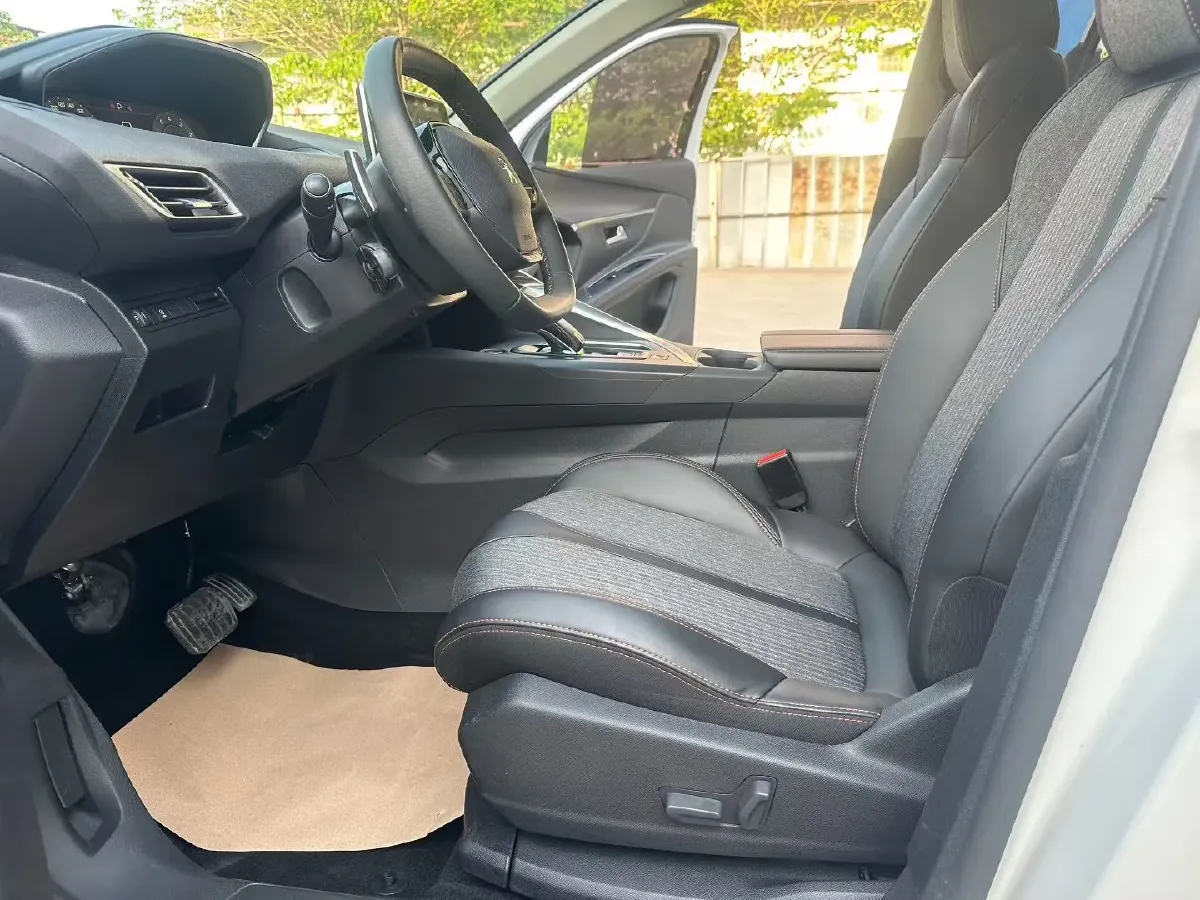 2019 Peugeot 5008 1.6T 167HP L4 6AT,autocango,china used car exporter,china ev exporter,chinese used car exporter,chinese used ev exporter
