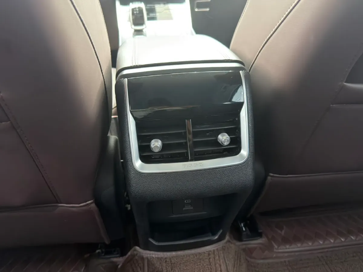 2024 Chery Tiggo 7 1.5T 156HP L4 CVT,autocango,china used car exporter,china ev exporter,chinese used car exporter,chinese used ev exporter
