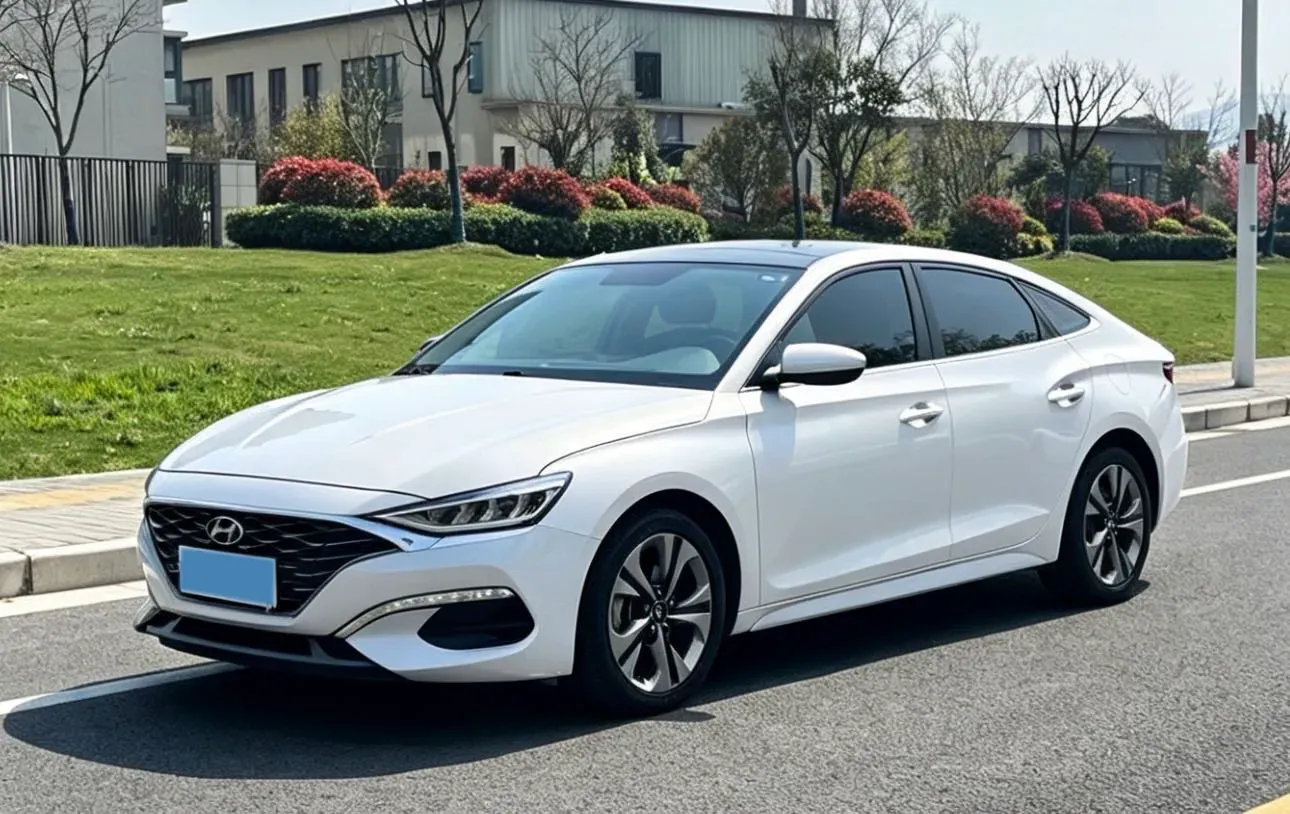 2019 Hyundai La Festa 1.6T 190HP L4 7DCT,autocango,china used car exporter,china ev exporter,chinese used car exporter,chinese used ev exporter