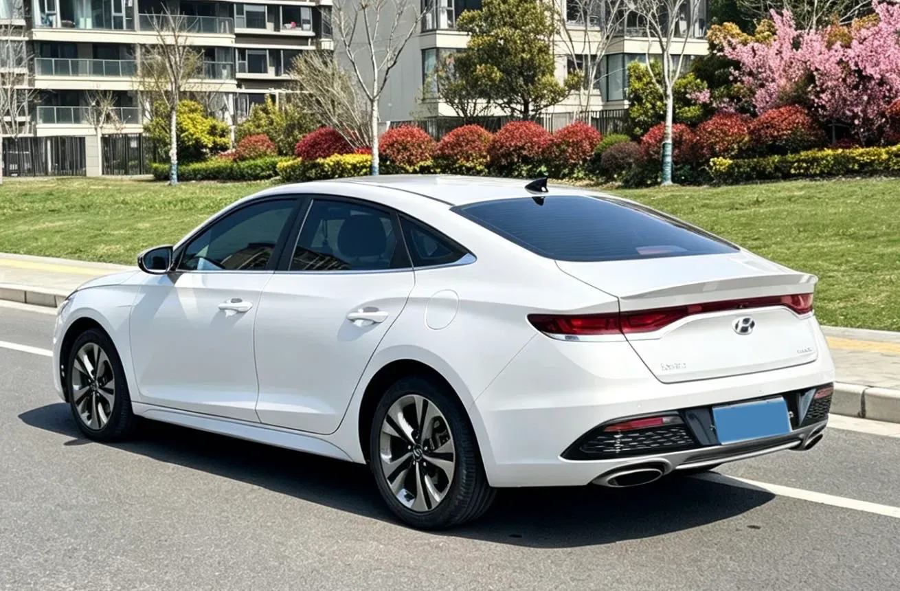 2019 Hyundai La Festa 1.6T 190HP L4 7DCT,autocango,china used car exporter,china ev exporter,chinese used car exporter,chinese used ev exporter