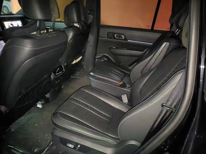 2020 Li ONE Range Extended 131HP REEV 40.5KWH,autocango,china used car exporter,china ev exporter,chinese used car exporter,chinese used ev exporter