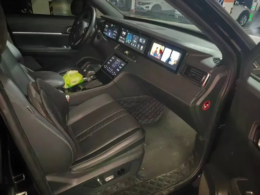 2020 Li ONE Range Extended 131HP REEV 40.5KWH,autocango,china used car exporter,china ev exporter,chinese used car exporter,chinese used ev exporter