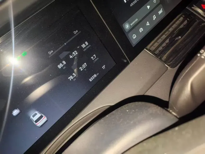 2020 Li ONE Range Extended 131HP REEV 40.5KWH,autocango,china used car exporter,china ev exporter,chinese used car exporter,chinese used ev exporter