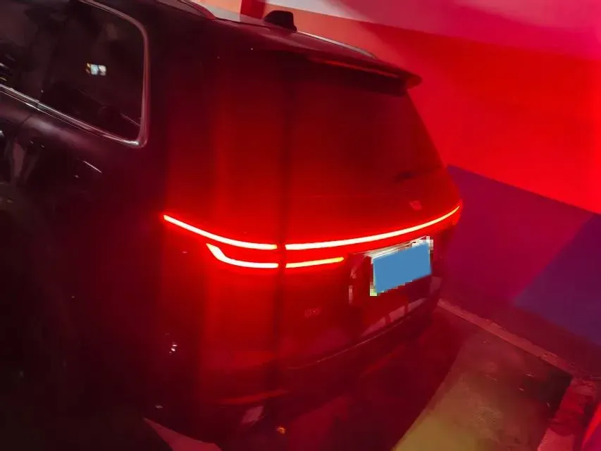 2020 Li ONE Range Extended 131HP REEV 40.5KWH,autocango,china used car exporter,china ev exporter,chinese used car exporter,chinese used ev exporter