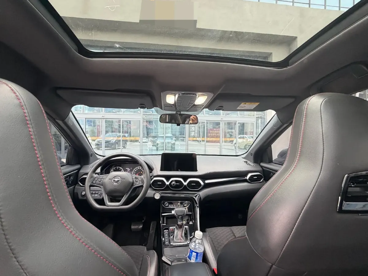 2019 HaiMa 8S 1.6T 195HP L4 6AT,autocango,china used car exporter,china ev exporter,chinese used car exporter,chinese used ev exporter