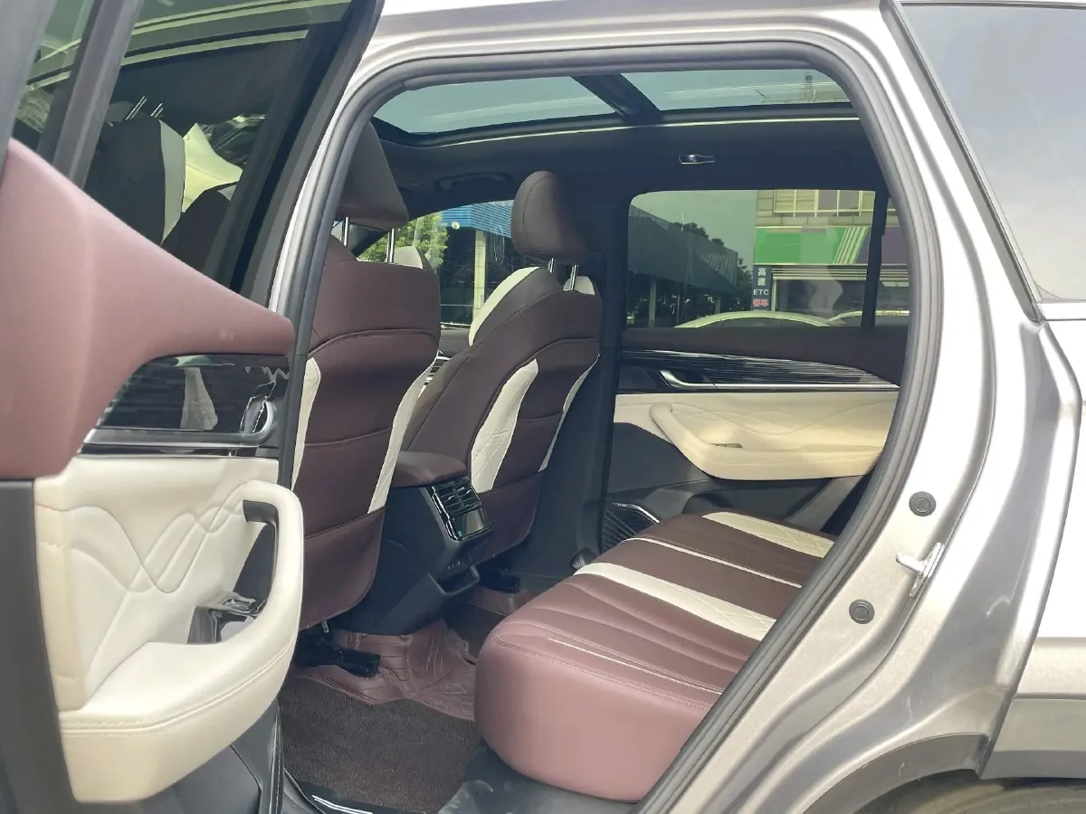 2024 Geely Monjaro 2.0T 238HP L4 8AT,autocango,china used car exporter,china ev exporter,chinese used car exporter,chinese used ev exporter