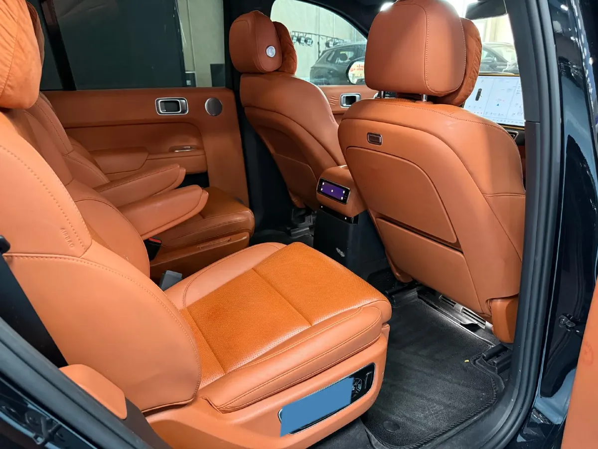 2024 Land Rover Range Rover Evoque 1.5T 200HP L3 8AT PHEV 15.5KWH,autocango,china used car exporter,china ev exporter,chinese used car exporter,chinese used ev exporter