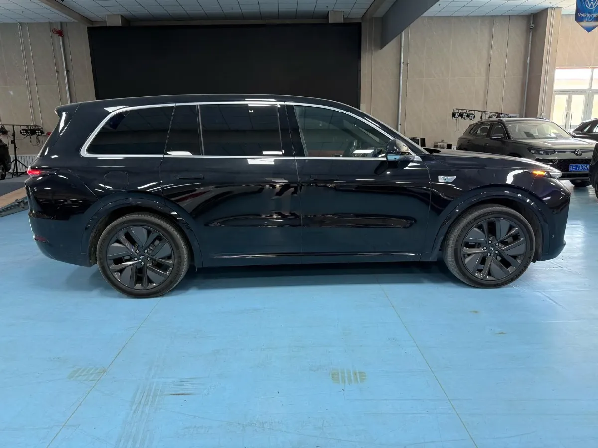 2024 Land Rover Range Rover Evoque 1.5T 200HP L3 8AT PHEV 15.5KWH,autocango,china used car exporter,china ev exporter,chinese used car exporter,chinese used ev exporter