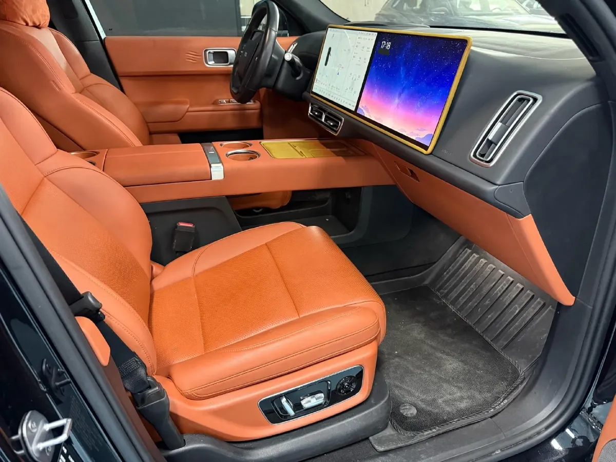 2024 Land Rover Range Rover Evoque 1.5T 200HP L3 8AT PHEV 15.5KWH,autocango,china used car exporter,china ev exporter,chinese used car exporter,chinese used ev exporter