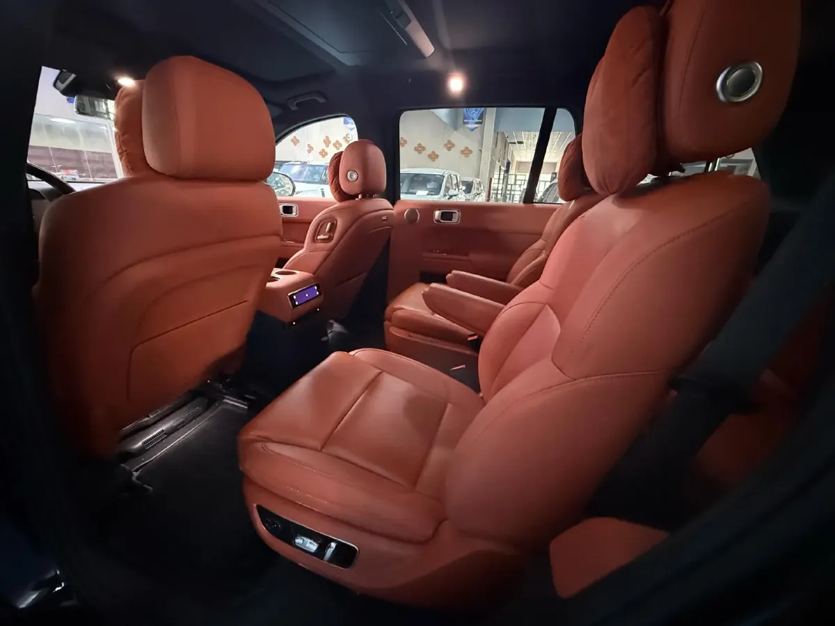 2024 Land Rover Range Rover Evoque 1.5T 200HP L3 8AT PHEV 15.5KWH,autocango,china used car exporter,china ev exporter,chinese used car exporter,chinese used ev exporter