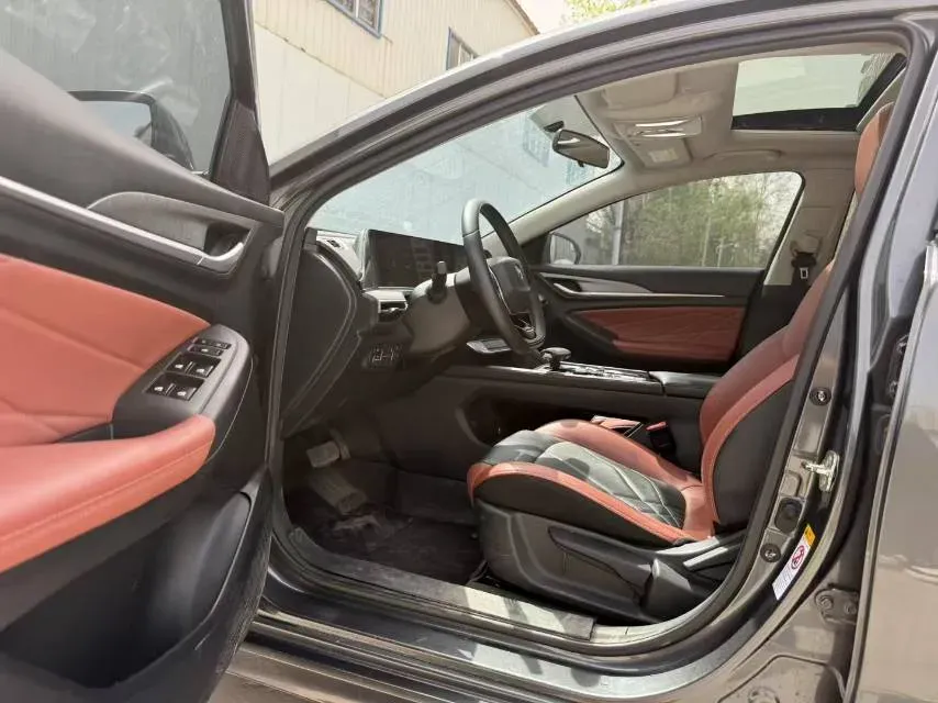 2023 ChangAn Eado 1.4T 160HP L4 7DCT,autocango,china used car exporter,china ev exporter,chinese used car exporter,chinese used ev exporter