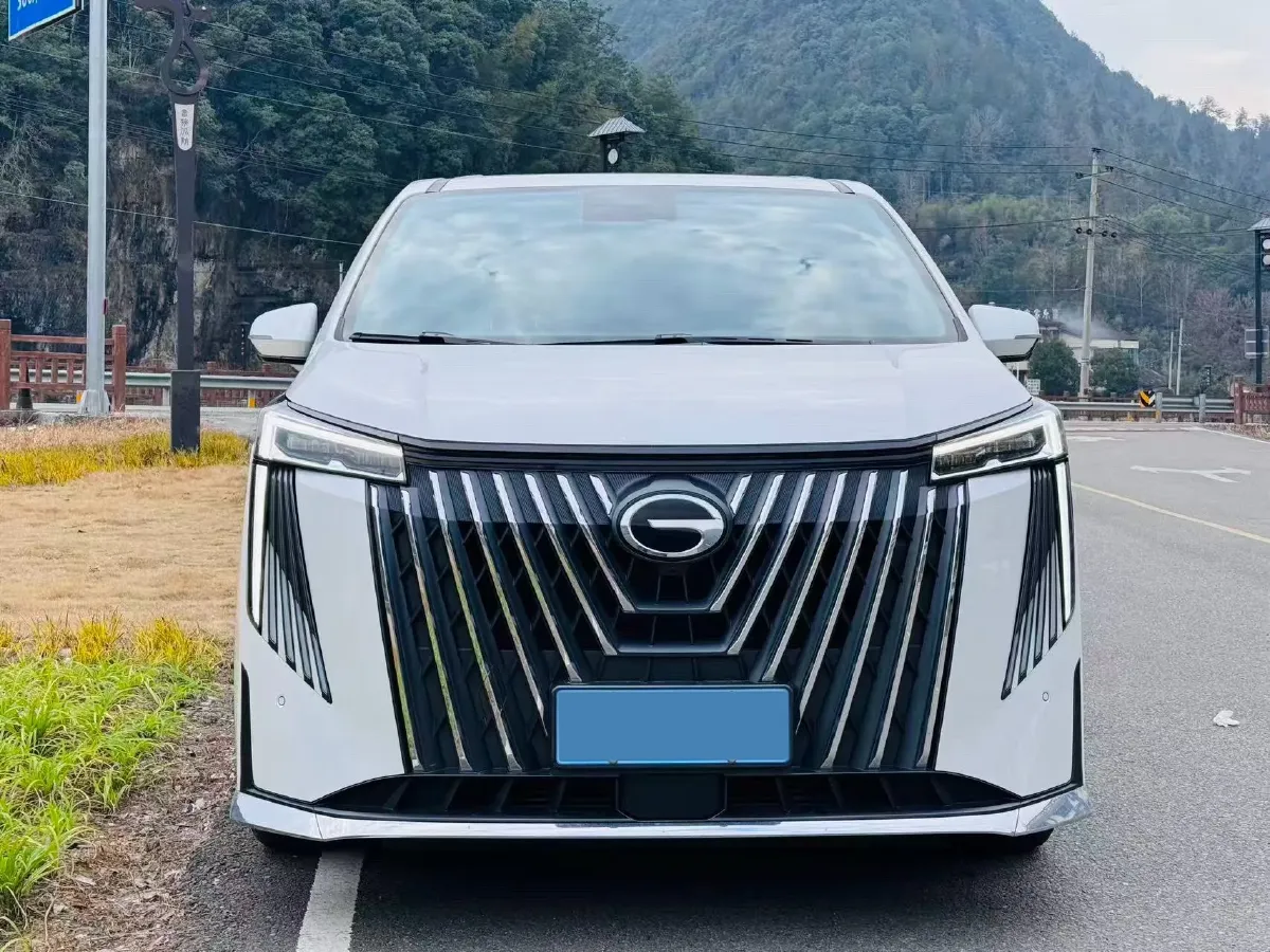 2023 GAC Trumpchi M8 2.0T 252HP L4 8AT,autocango,china used car exporter,china ev exporter,chinese used car exporter,chinese used ev exporter